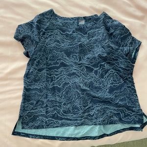 Athletic t-shirt